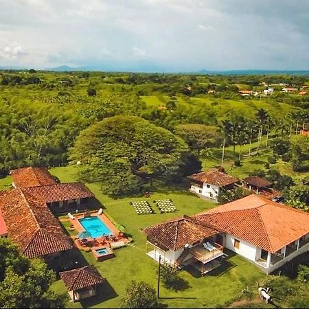 Villa Hacienda El Saman Quimbaya Exterior foto