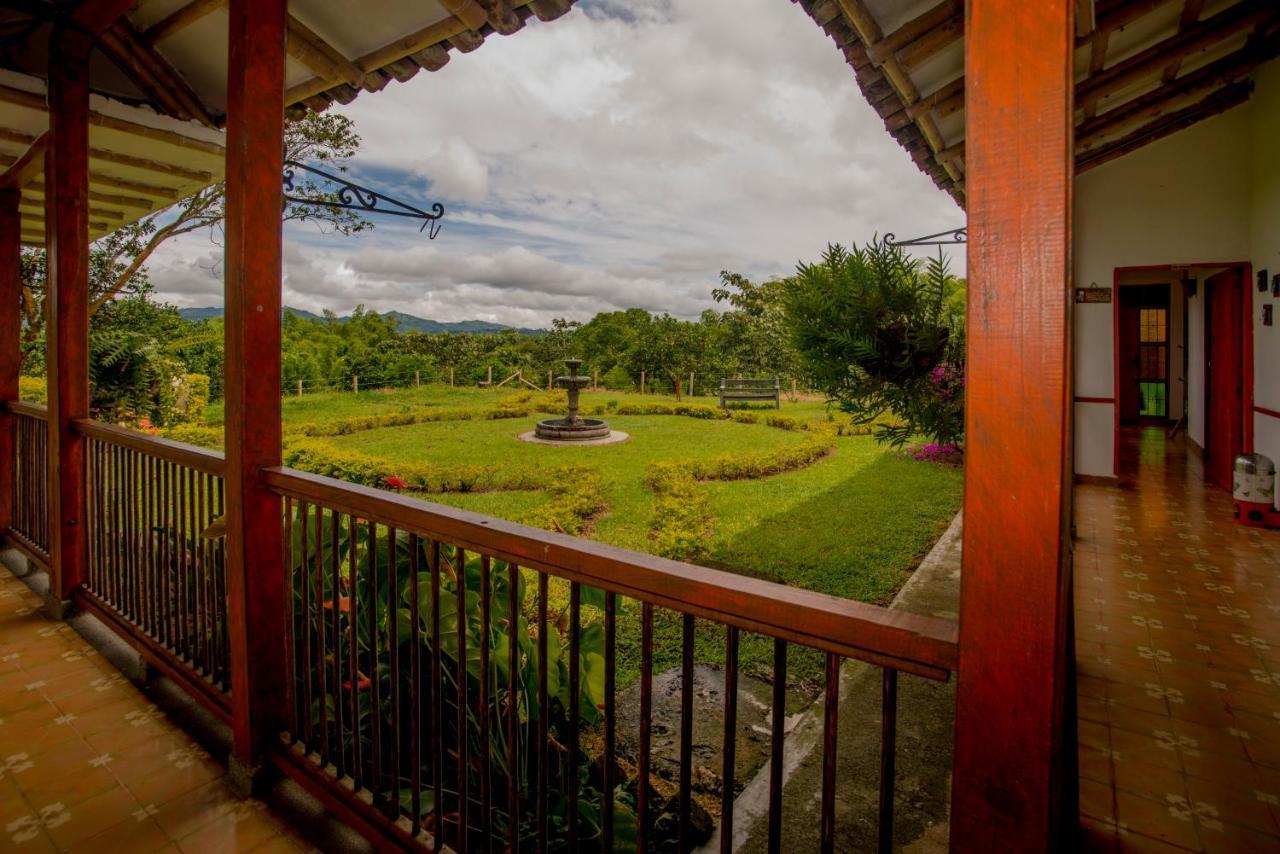 Villa Hacienda El Saman Quimbaya Exterior foto