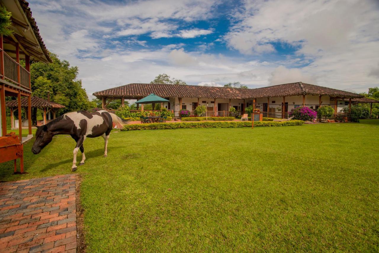 Villa Hacienda El Saman Quimbaya Exterior foto