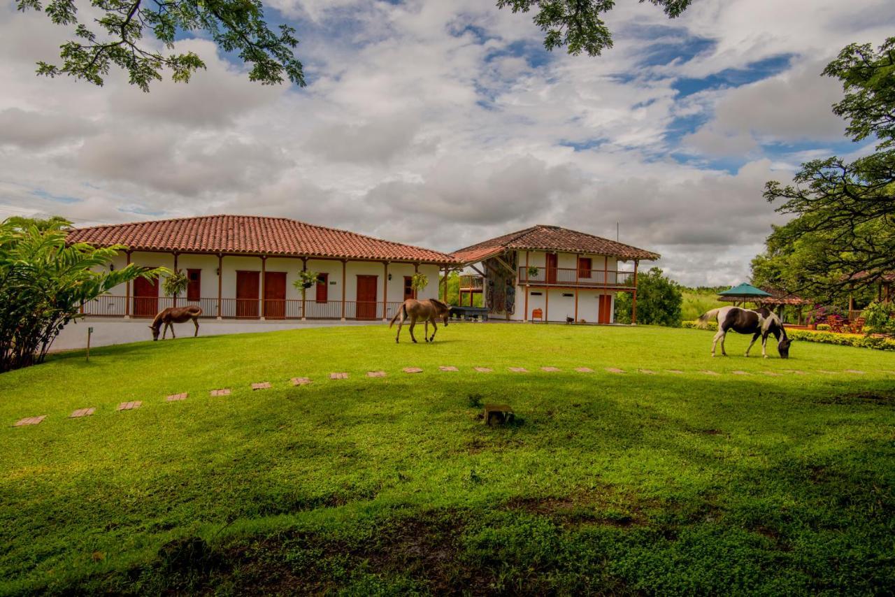 Villa Hacienda El Saman Quimbaya Exterior foto