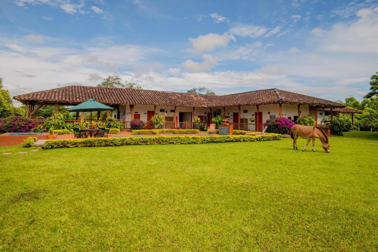 Villa Hacienda El Saman Quimbaya Exterior foto