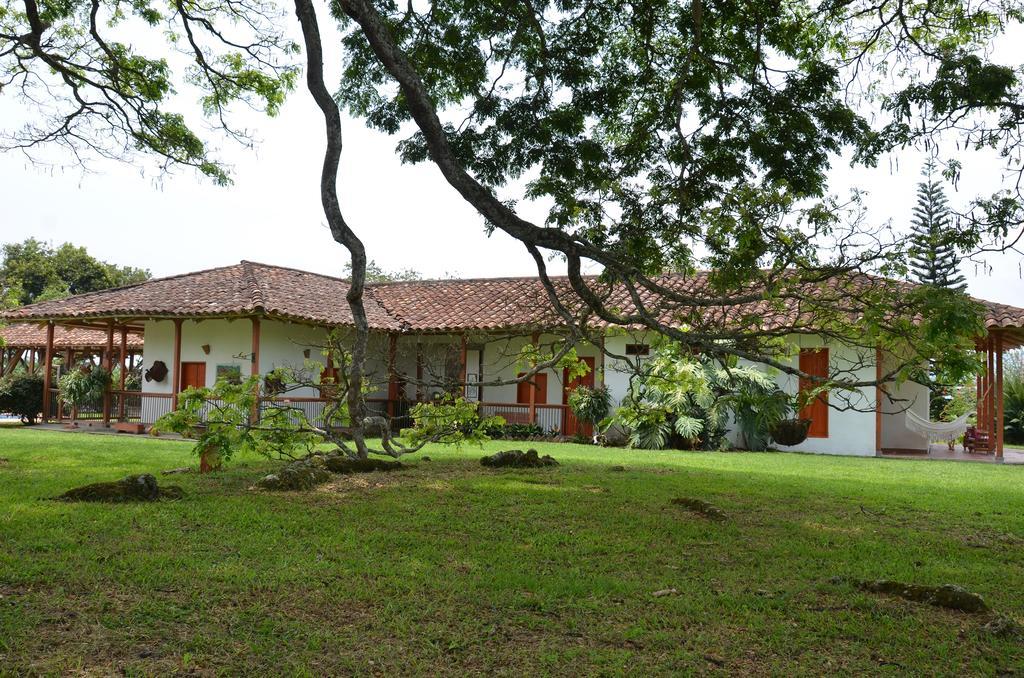 Villa Hacienda El Saman Quimbaya Exterior foto